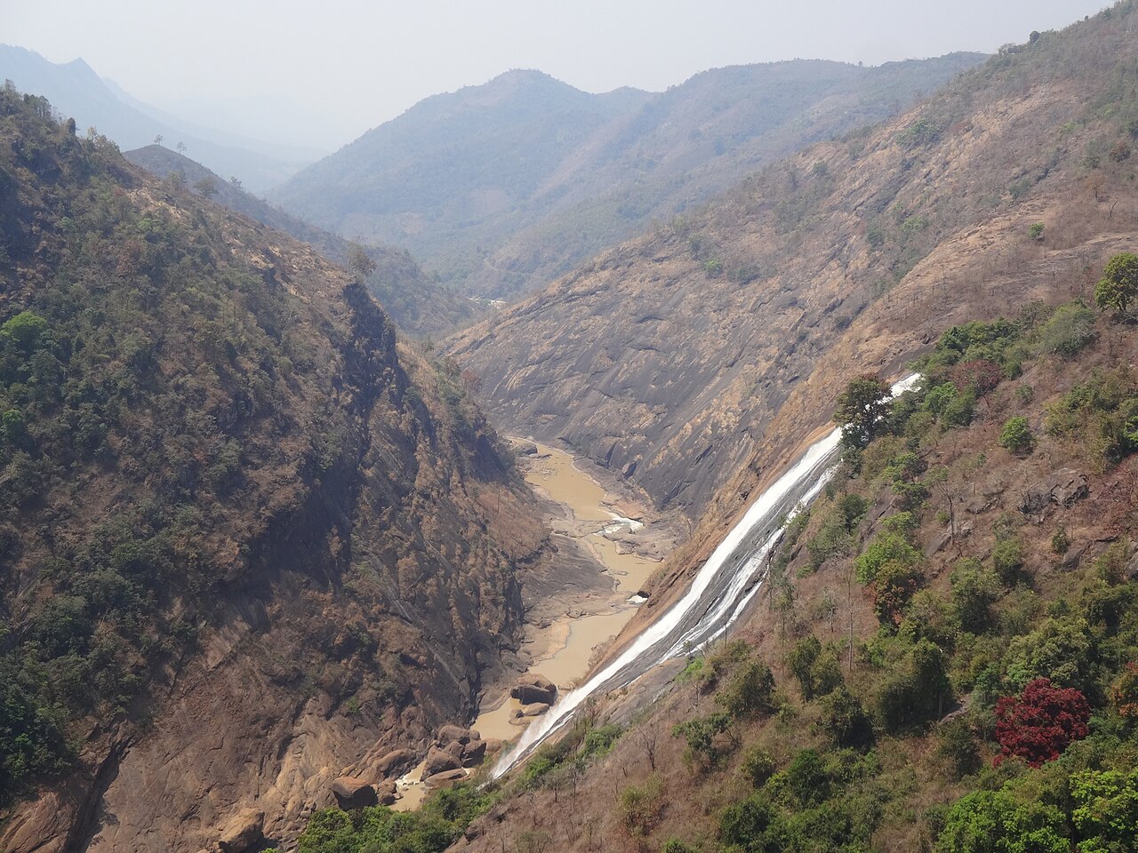 Duduma Waterfall
